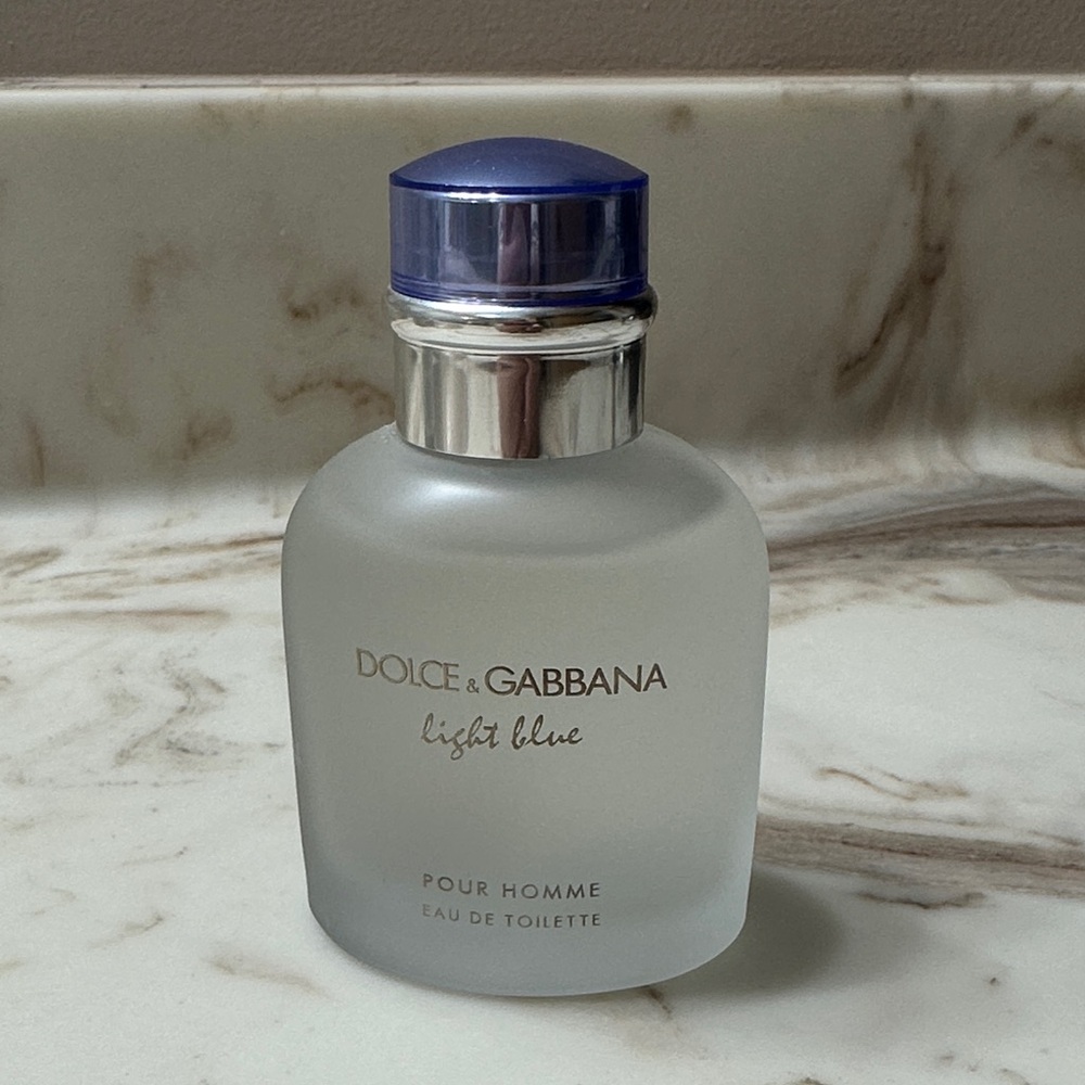 Dolce & Gabbana Light Blue Pour Homme with Silver and Blue Cap 2.5 fl oz - Picture 2 of 4